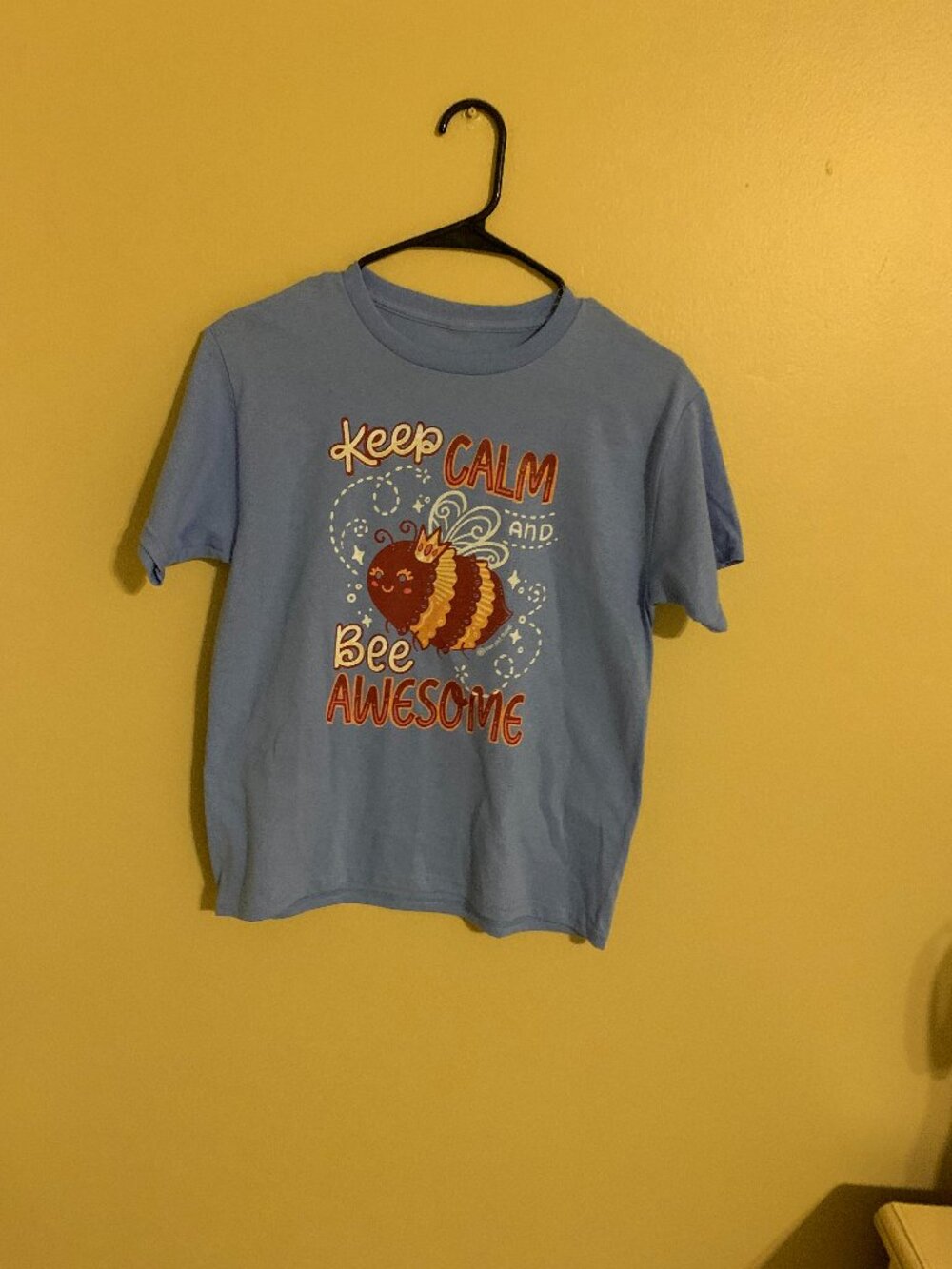 ITSA GIRL THING TEE SHIRT  YOUTH MEDIUM  NWOT